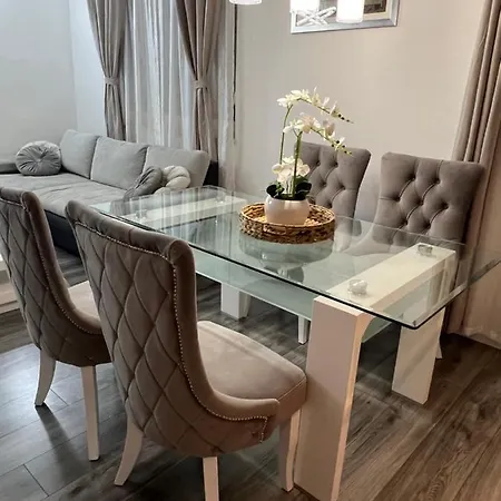 Anachi Apartment