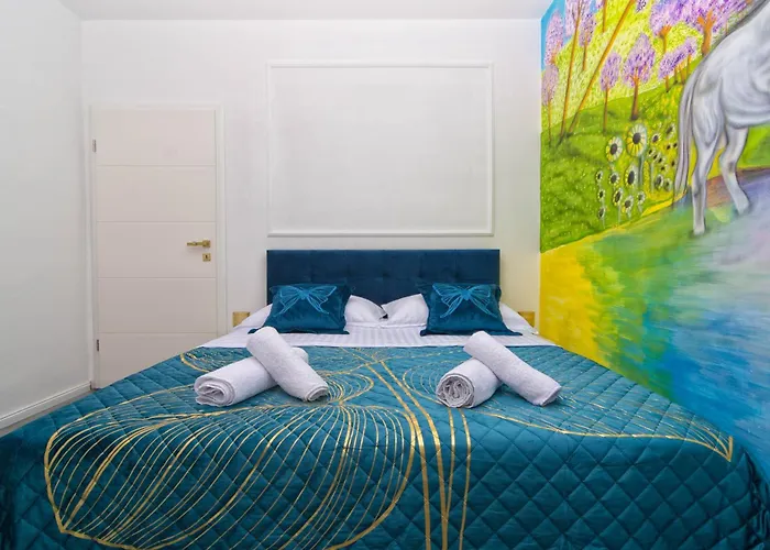 Anachi Apartment Split